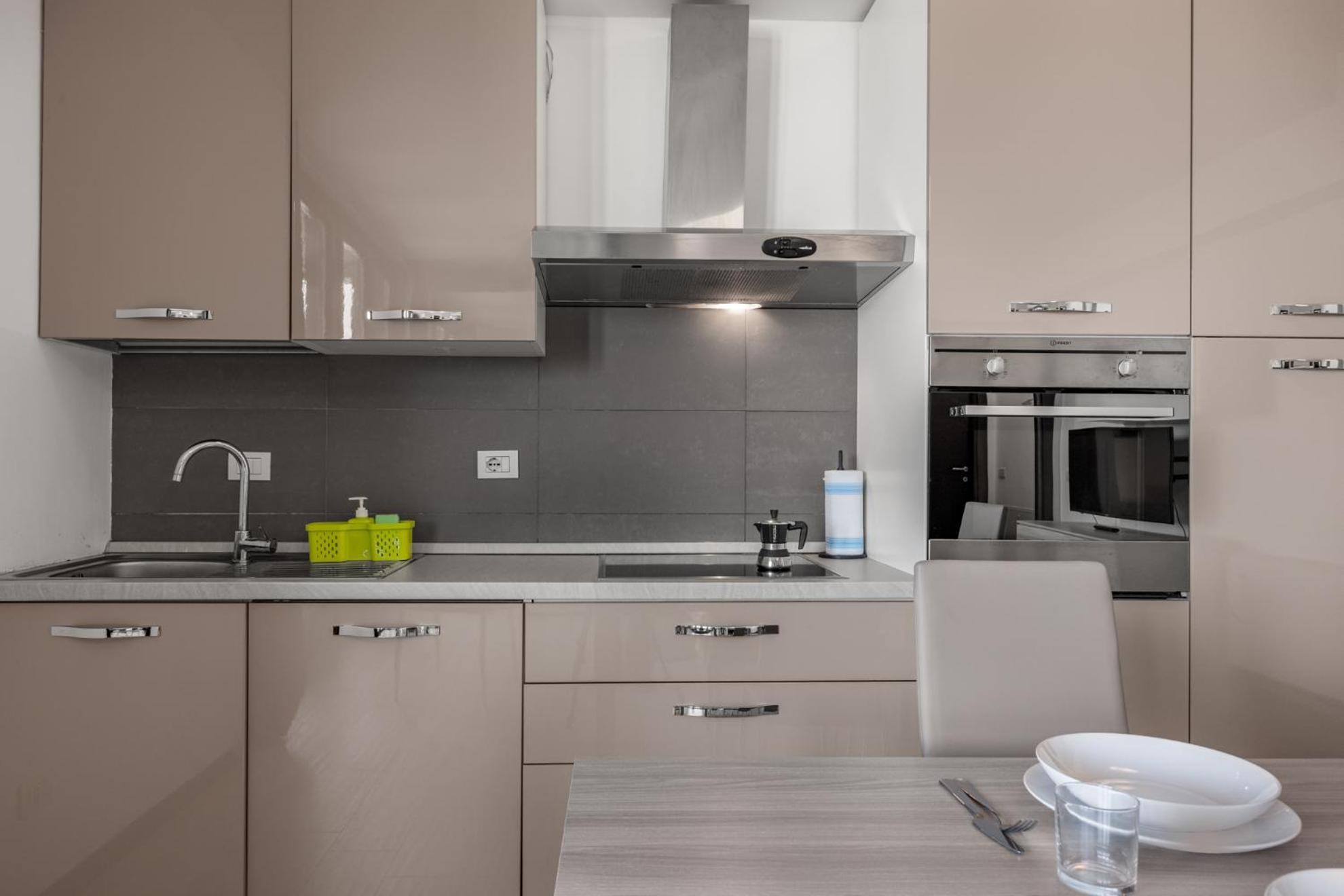 Monolocale Con Balcone Self Check In Sempione Appartement Milaan